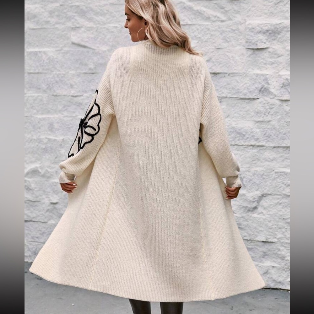 Elegant Cream Open-Front Knit Drop Shoulder Sweater with Black Floral Design - Picture 3 of 7